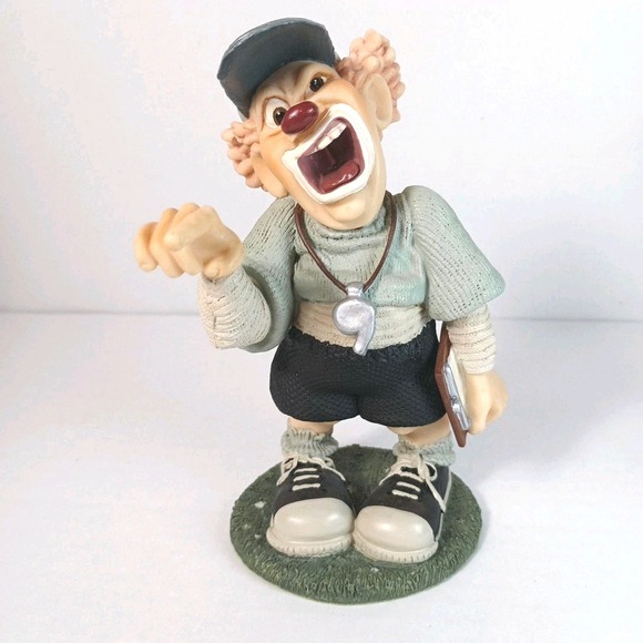 Cast Art Other - Vintage 1997 Slapstix by Cast Art "Hit The Shower" Coach Clown Figurine 5.5" H
